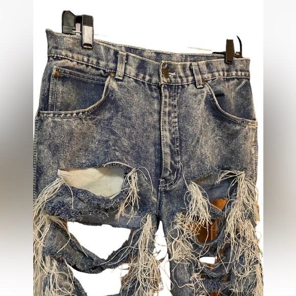Vintage 80’s Distressed Shredded Ripped Blue Denim High Waist Acid Jeans 32 X 34 - Picture 3 of 6